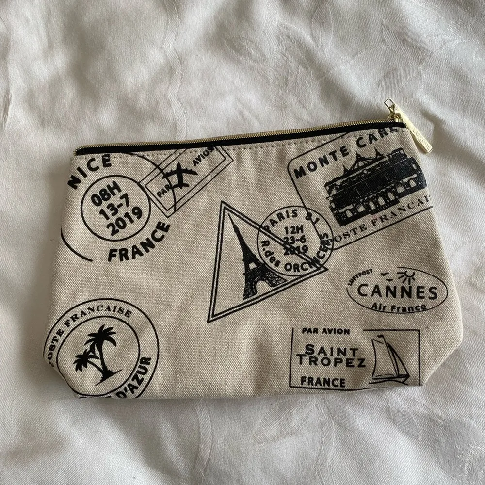 Lancôme Canvas Makeup Bag Black & Cream - Image 4