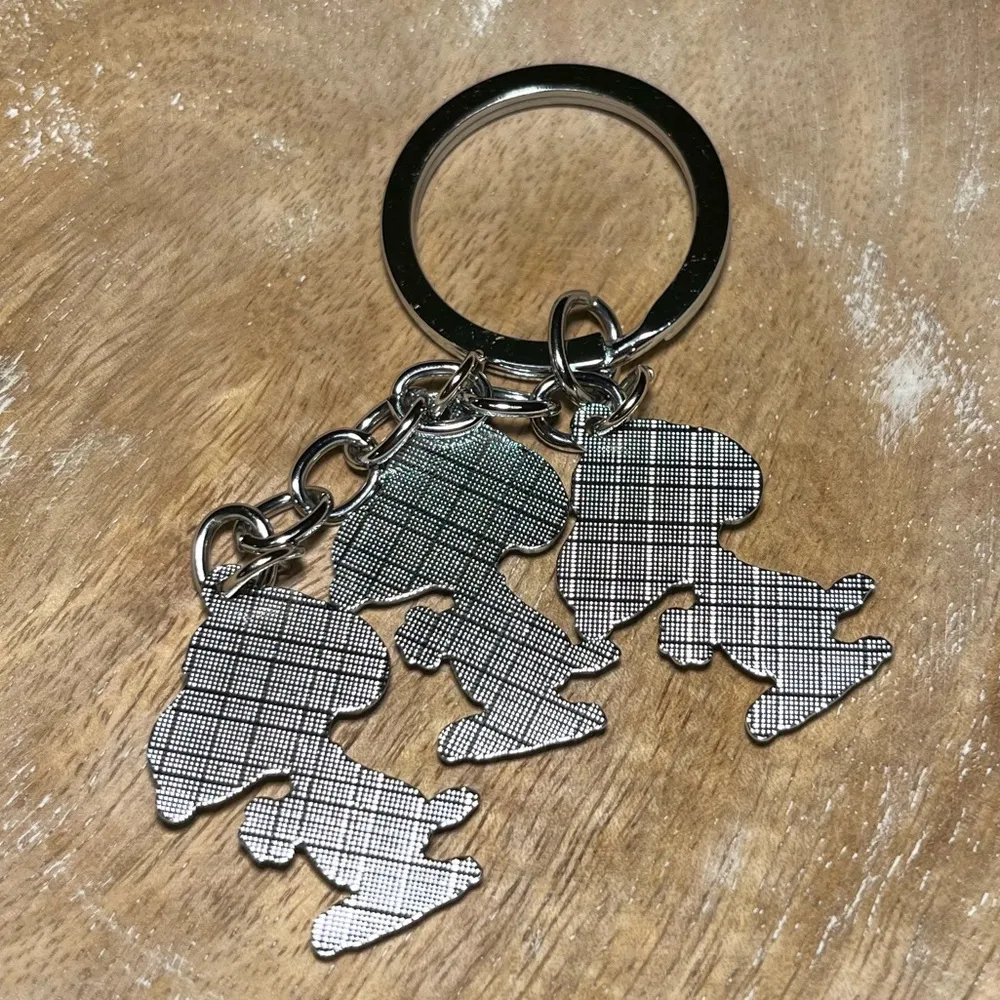 Snoopy Dog Metal Keychain - Image 7
