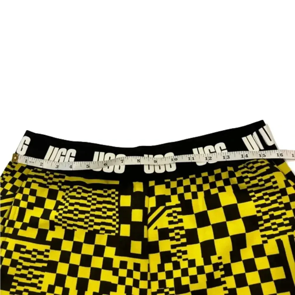 UGG Women's Chrissy Short Checks Size M - Image 3