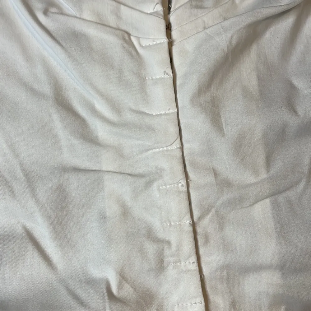 stretch sleeveless woven blouse Junior size medium NWT - Image 5