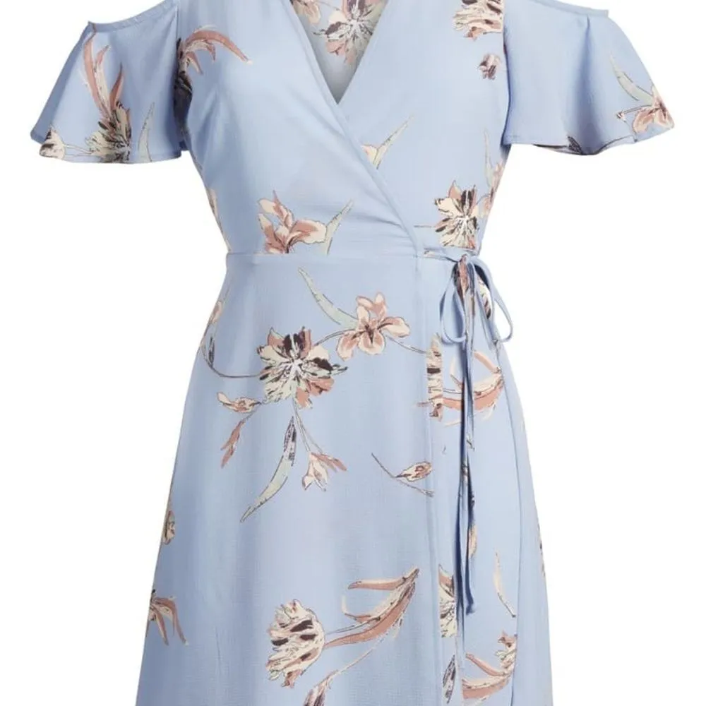 ✨HP✨Floral Print Cold Shoulder Wrap Dress✨ - Image 6