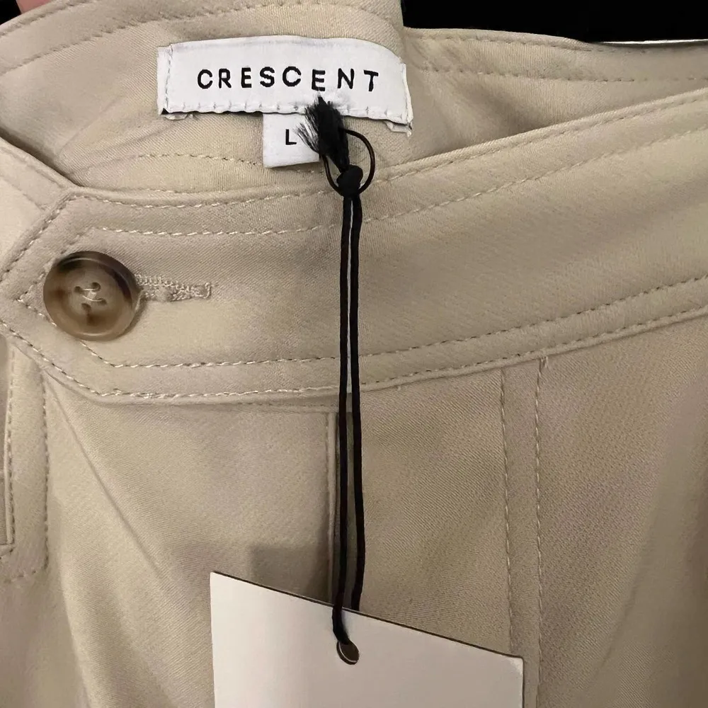 CRESCENT Alta Beige Utility Cargo Pants NWT Size Large - Image 7