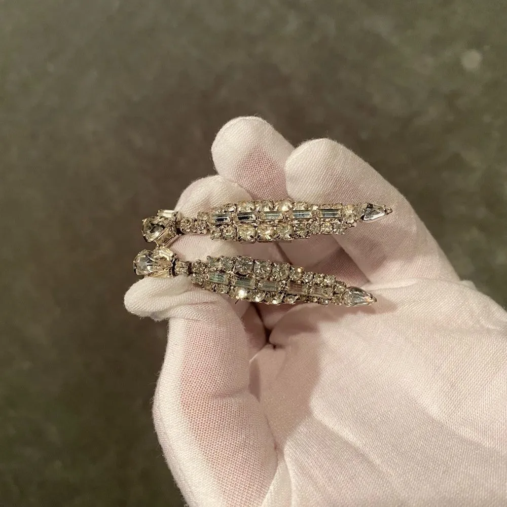 VINTAGE Clip On Rhinestone Drop Earrings Silver - Image 4