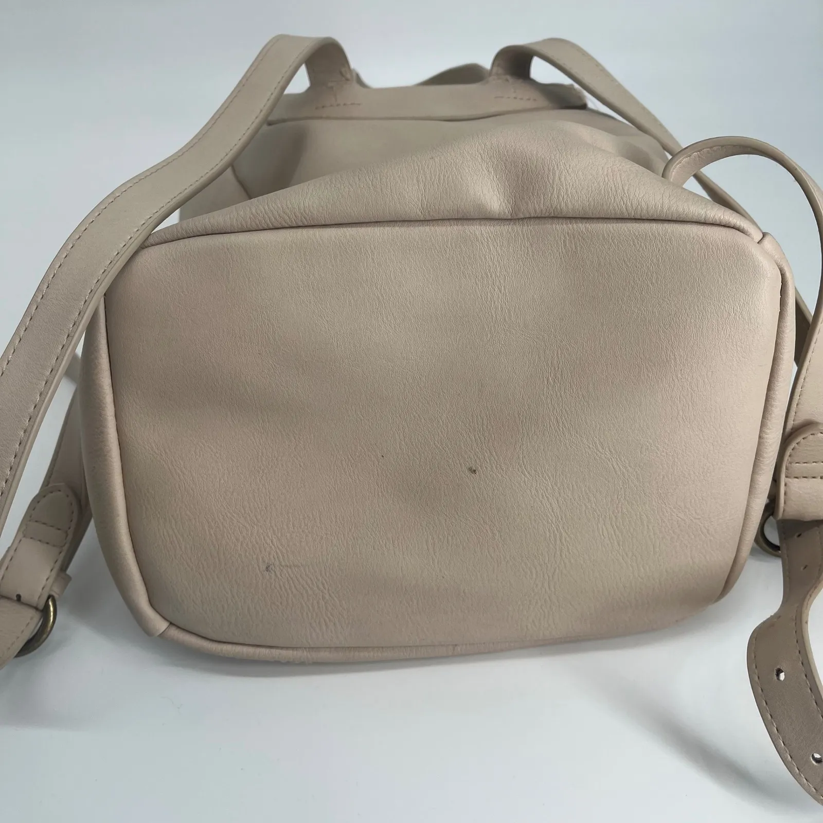 Universal Thread Backpack Beige Faux Leather Drawstring Flap Pocket - Image 5