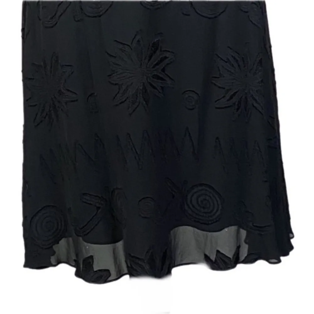 NICOLE MILLER black off-the-shoulder dress w/abstract embroidery in size 8. EUC - Image 8