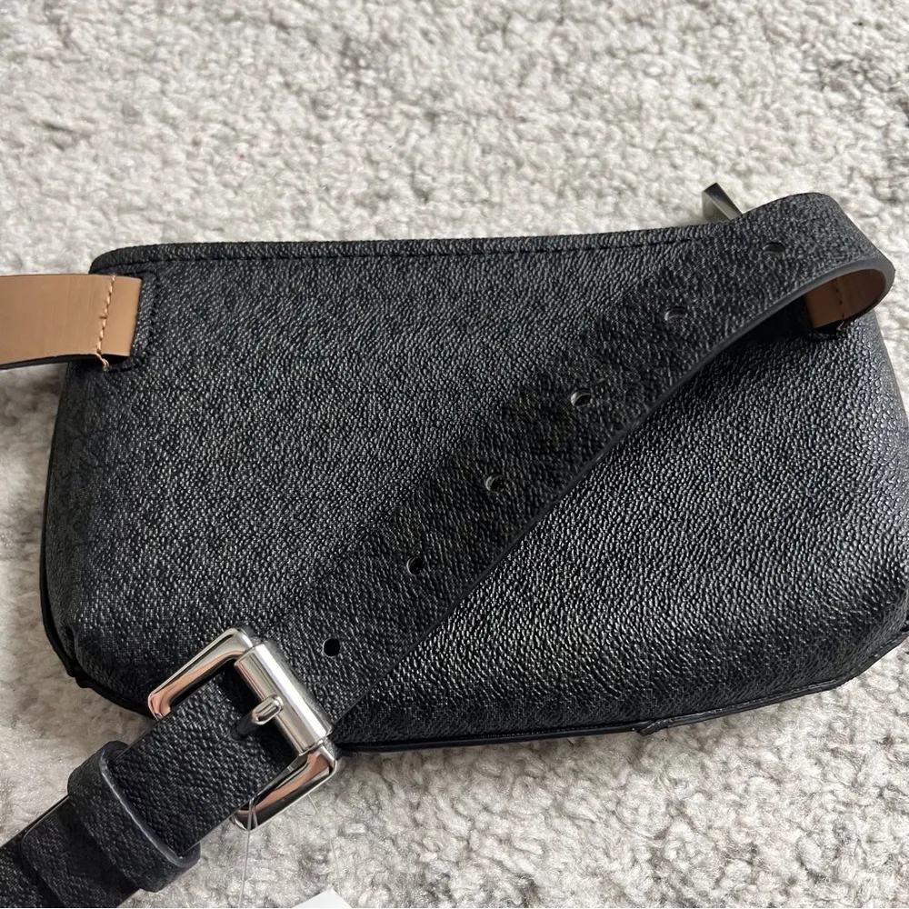 Michael Kors Belt Bag Fanny Pack Logo Monogram Grey Black Minimalist NEW L/XL - Image 3