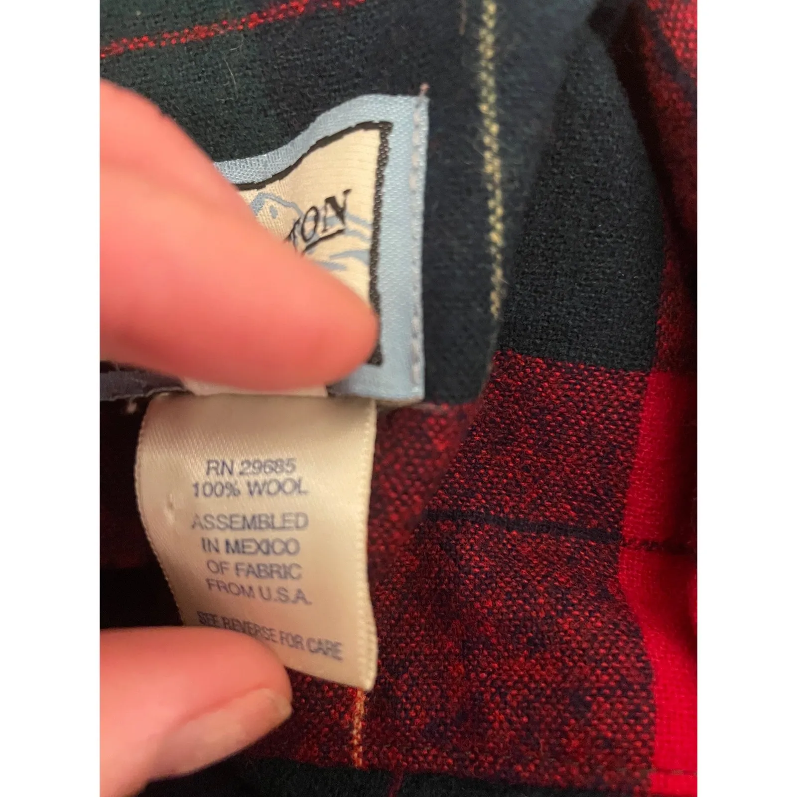 vintage 1950s Pendleton '49er button up jacket in red and green plaid wool Large - Image 2