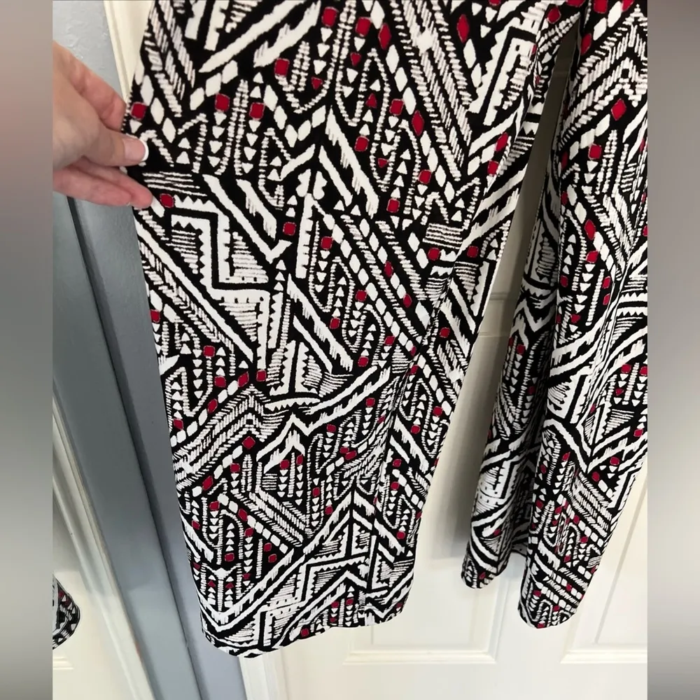 Calvin Klein Geometric‎ Print Sleeveless Jumpsuit - Image 3