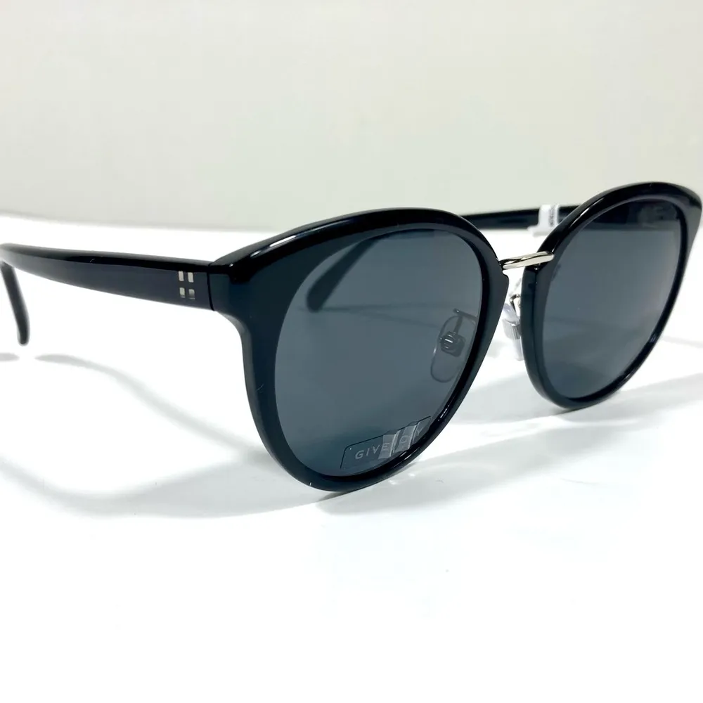 Givenchy 55mm Special Fit Gradient Sunglasses Black Gray NWT - Image 12