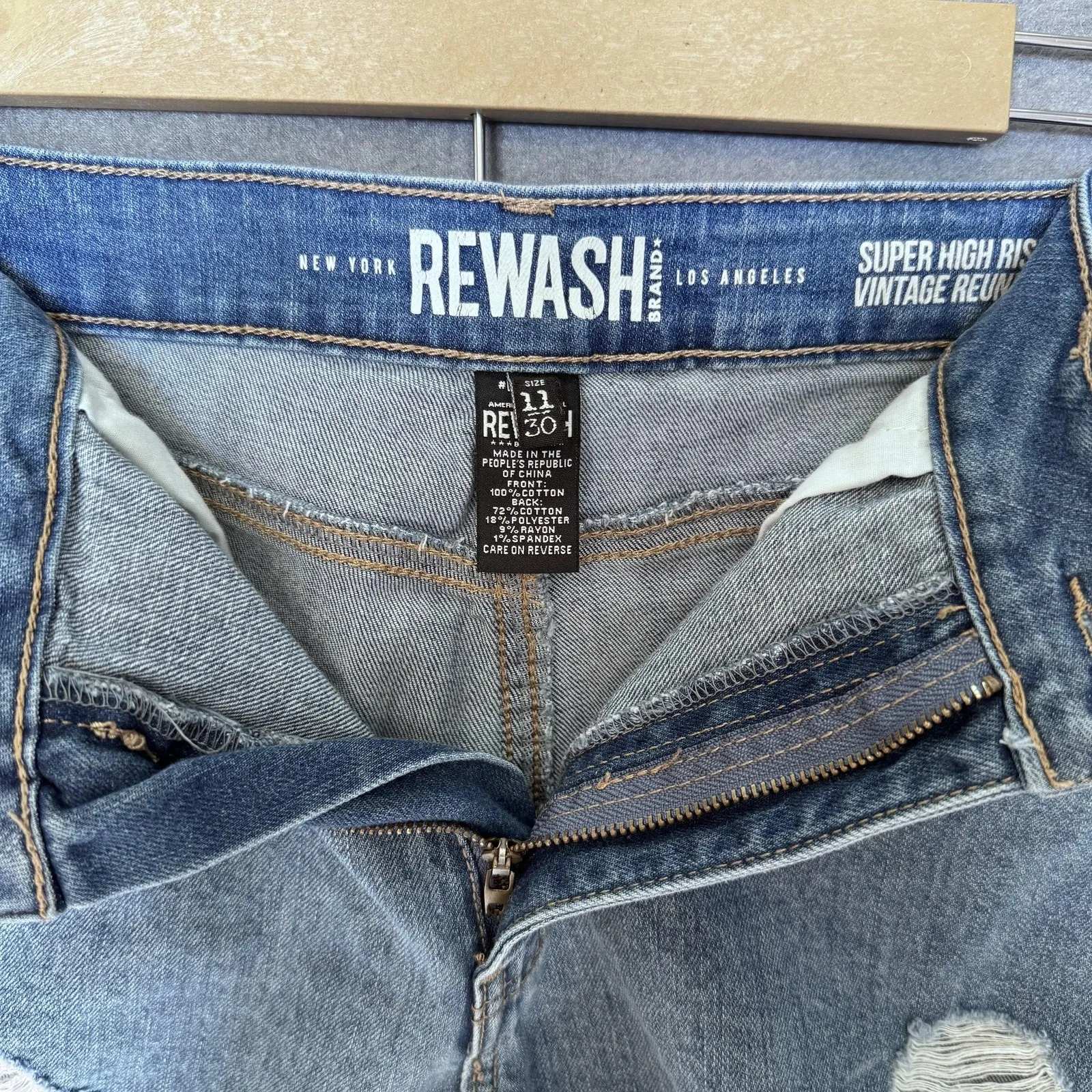 Rewash Shorts Womens 11 Blue Super High Rise Vintage Reunion Distressed Denim - Image 7