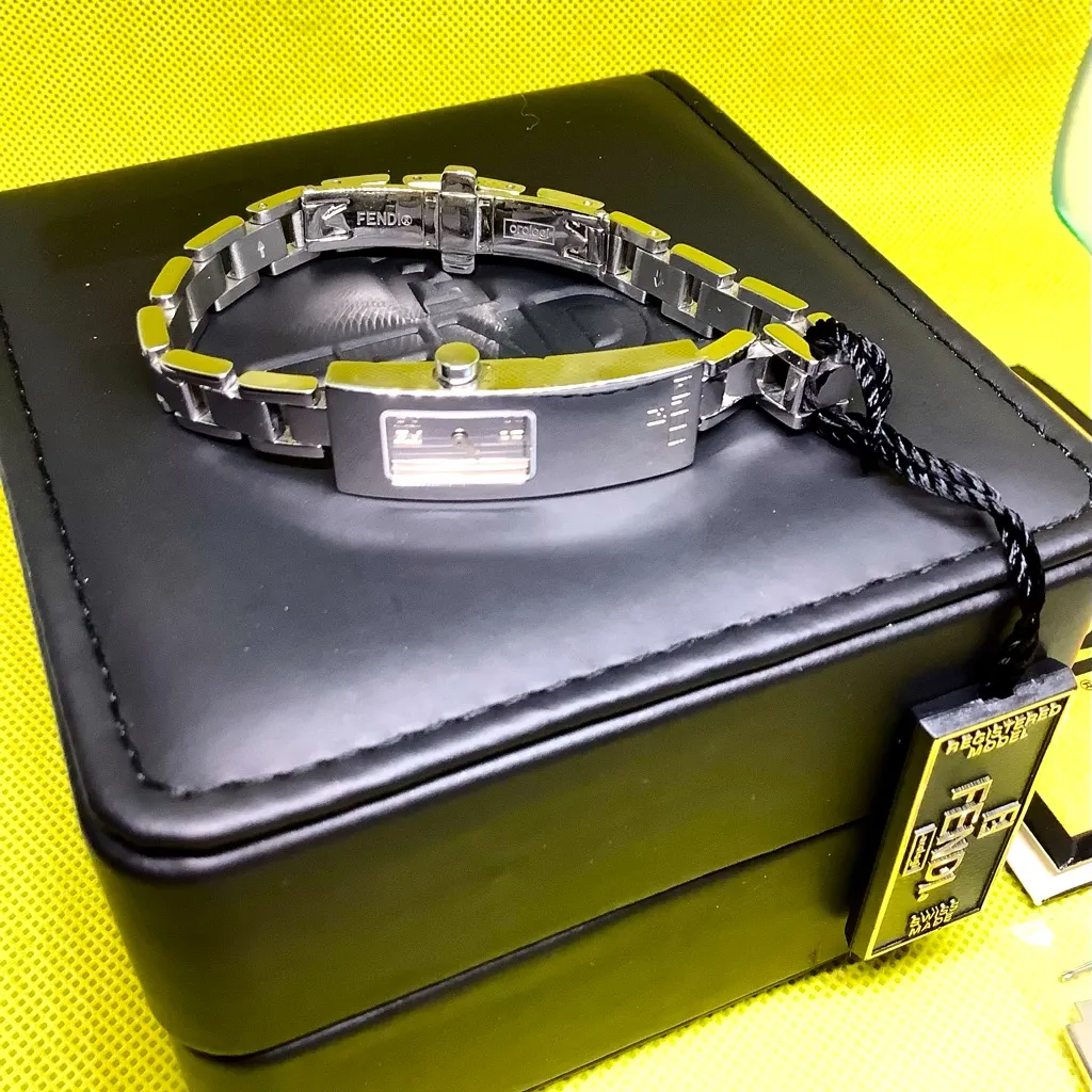 FENDI OROLOGI MIRROR DIAL-watch EXCLUSIVE model🔥🔥🔥 - Image 6