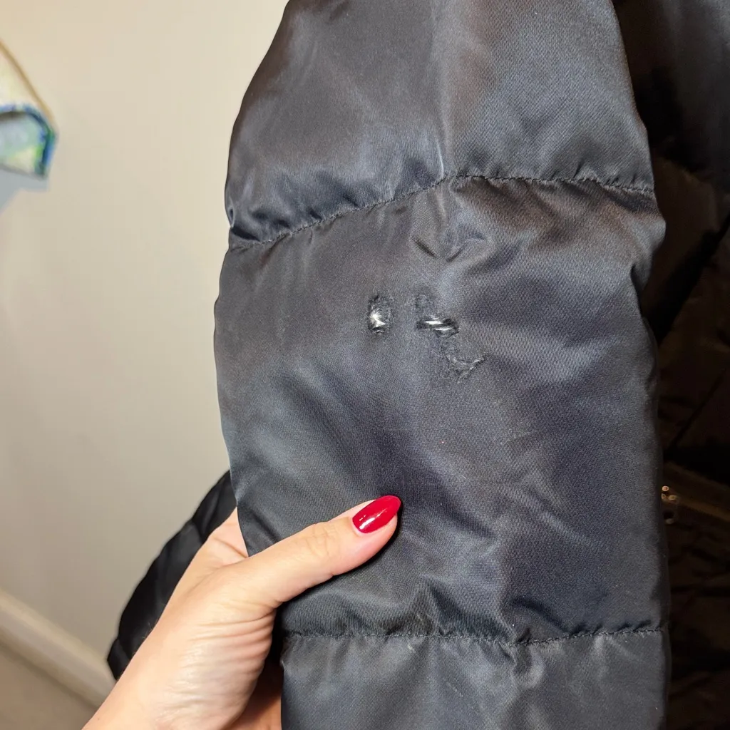 The North Face Women's Black 550 goose down Jacket with fur lined Hood - Image 8