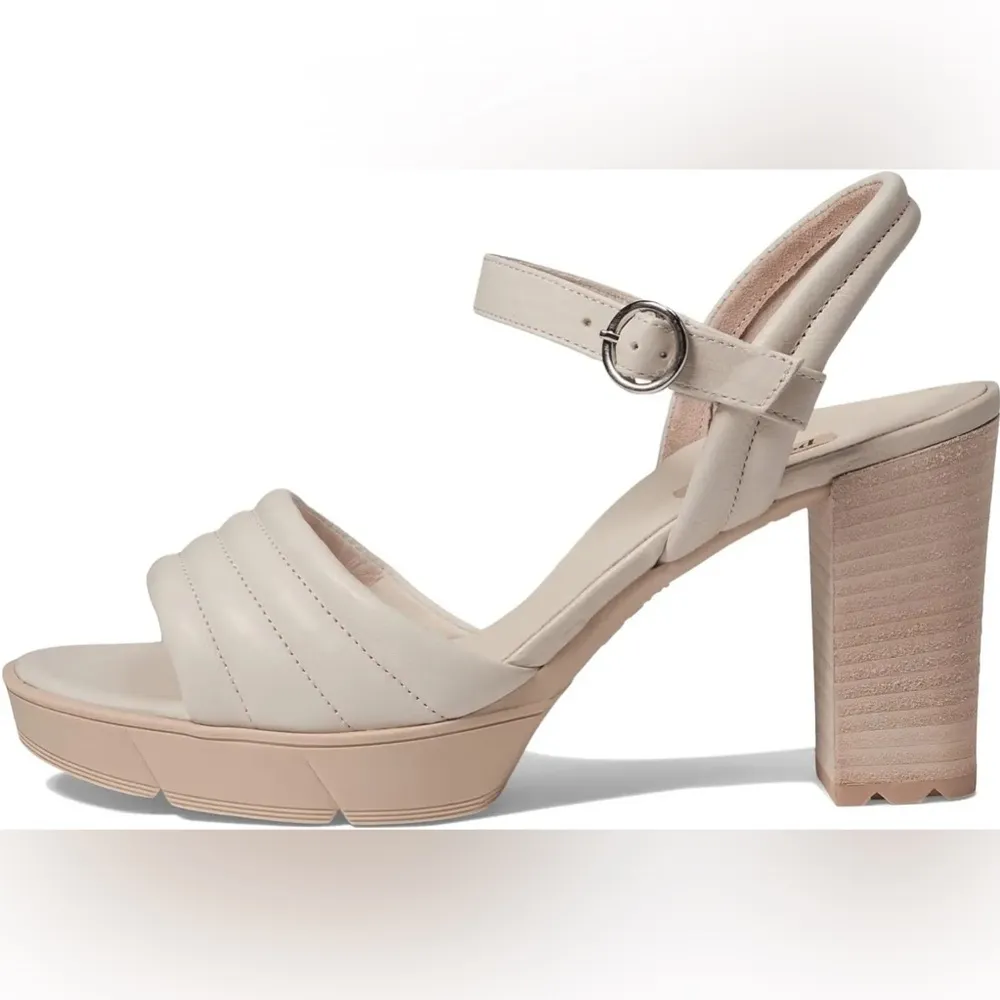 Women's Leslie Ankle‎ Strap Block Heel Sandals 6.5 New $359 - Image 3