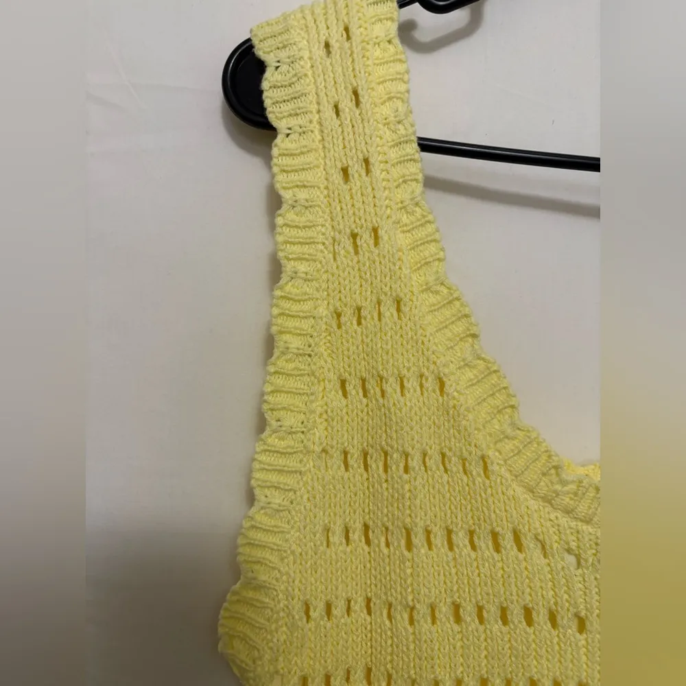 Parked Light Yellow Dress Size 6 - Image 6