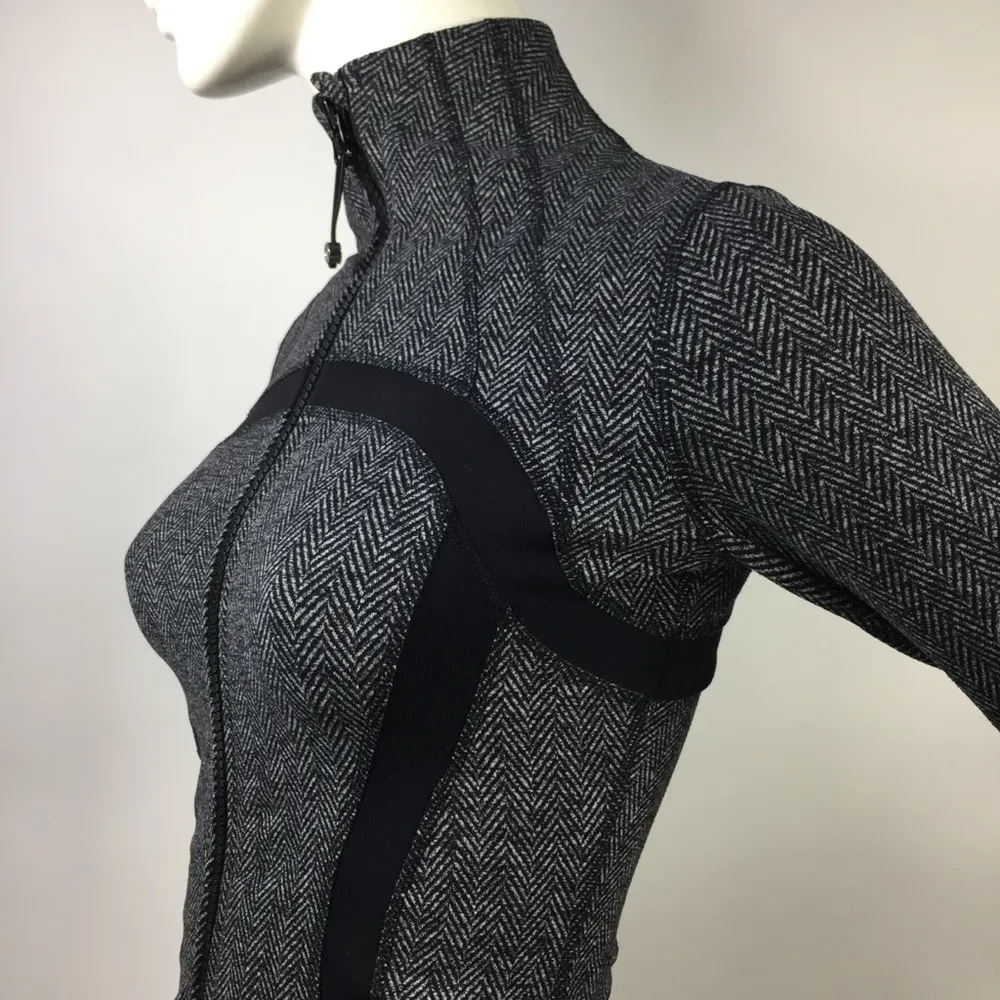 Lululemon Herringbone Define Jacket Size 4 - Image 11