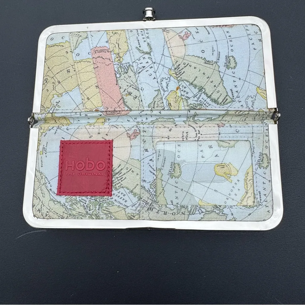 Hobo The Original Clutch Wallet With Map Design Inside Green - Image 5