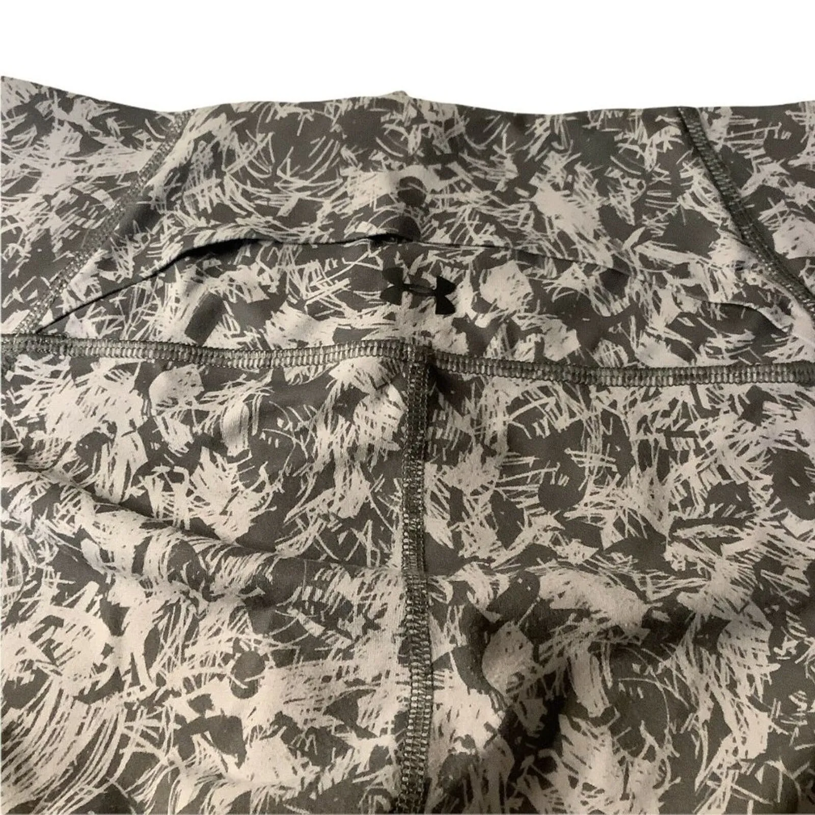 Athleisure Activewear Gray Floral Print Workout Pants Under Armour M - Image 5