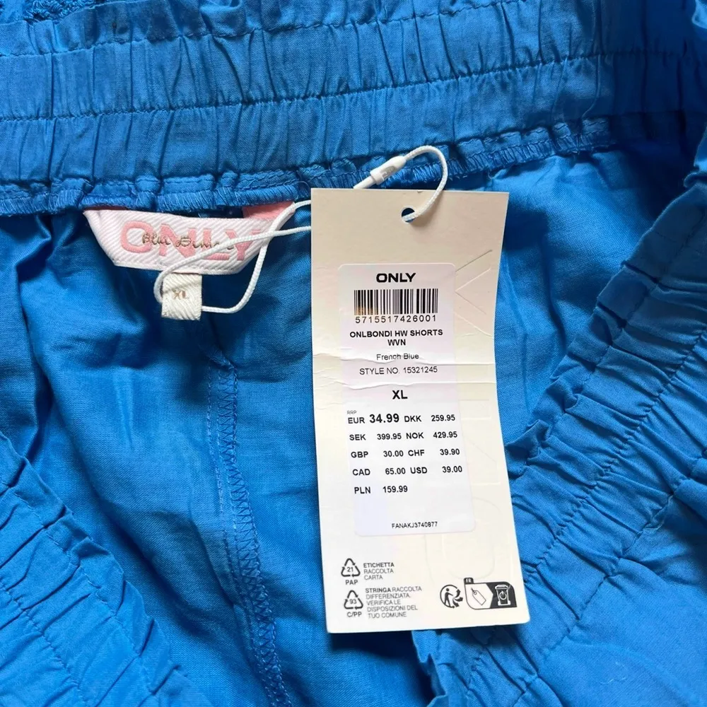 BNWT Only Blue Denim Women's Shorts - Image 5