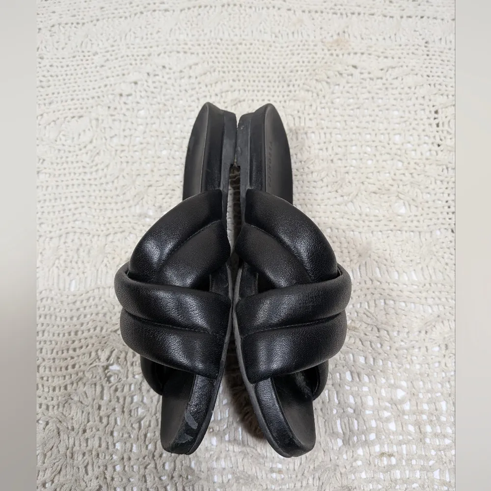 Veronica Beard Black Crisscross Slide Sandals Size 7 - Image 4