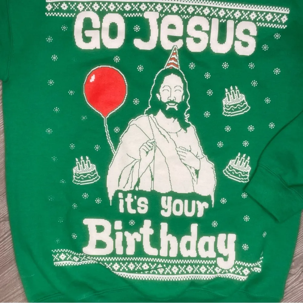 Gildan green funny religious “ go Jesus it’s your birthday “ long sleeve sweater - Image 5