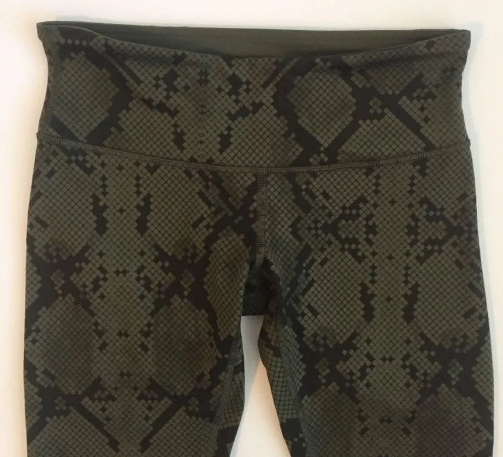 Lululemon Wunder Under Ziggy Snake Crop Leggings 2 - Image 4