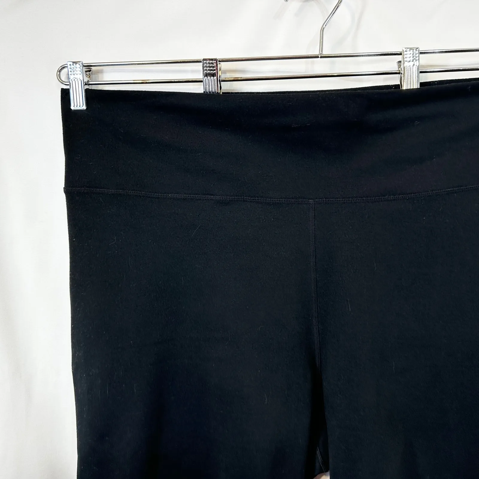 Fabletics Plus Size 4X Shorts Power Hold Side Pockets Solid Black High Rise 1718 - Image 5