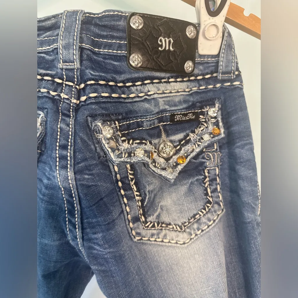 Miss Me Y2K Cuffed Capri Low Rise Embellished Jeans Size 27 Women’s Blue - Image 8