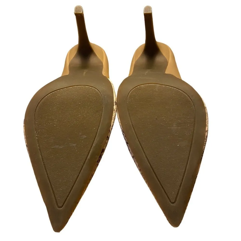 BCBG Snakeskin Embossed Pointy Toe High Heel 9B - Image 8