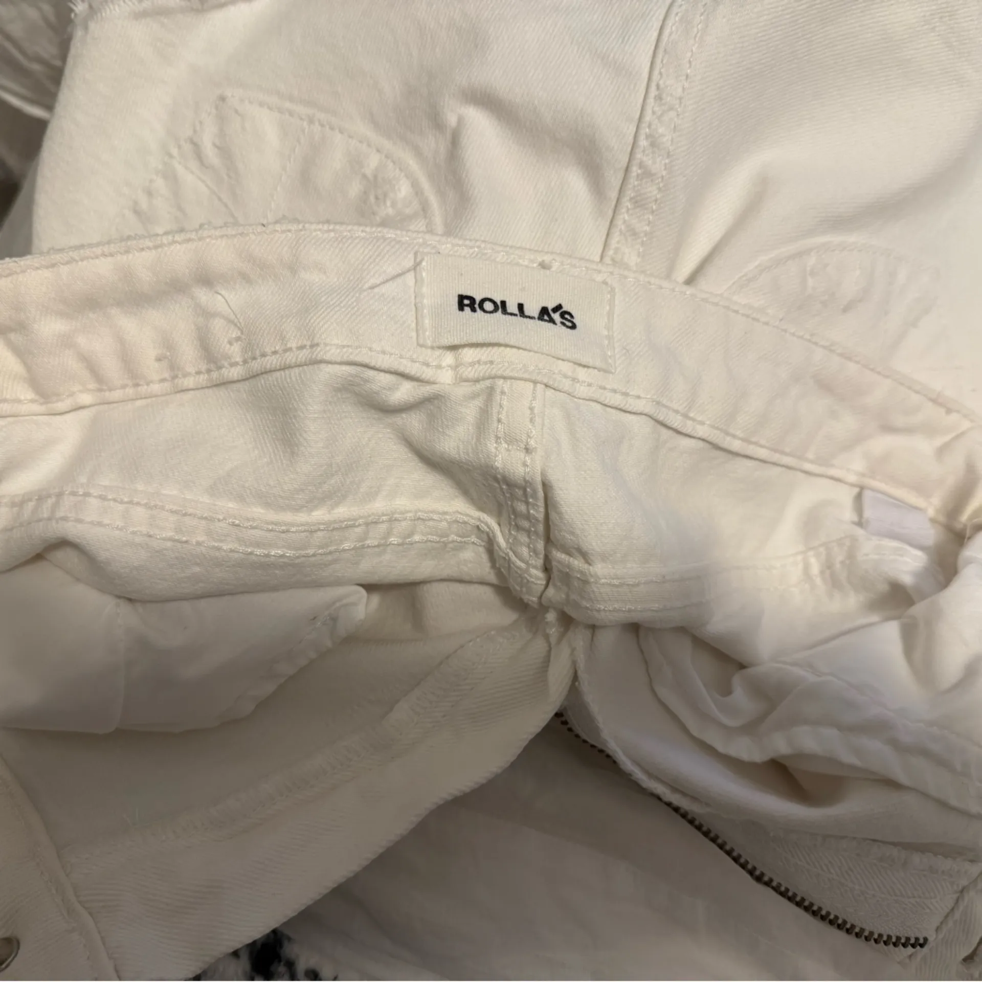 ROLLA'S White Distressed Jean Shorts Size 25 - Image 12