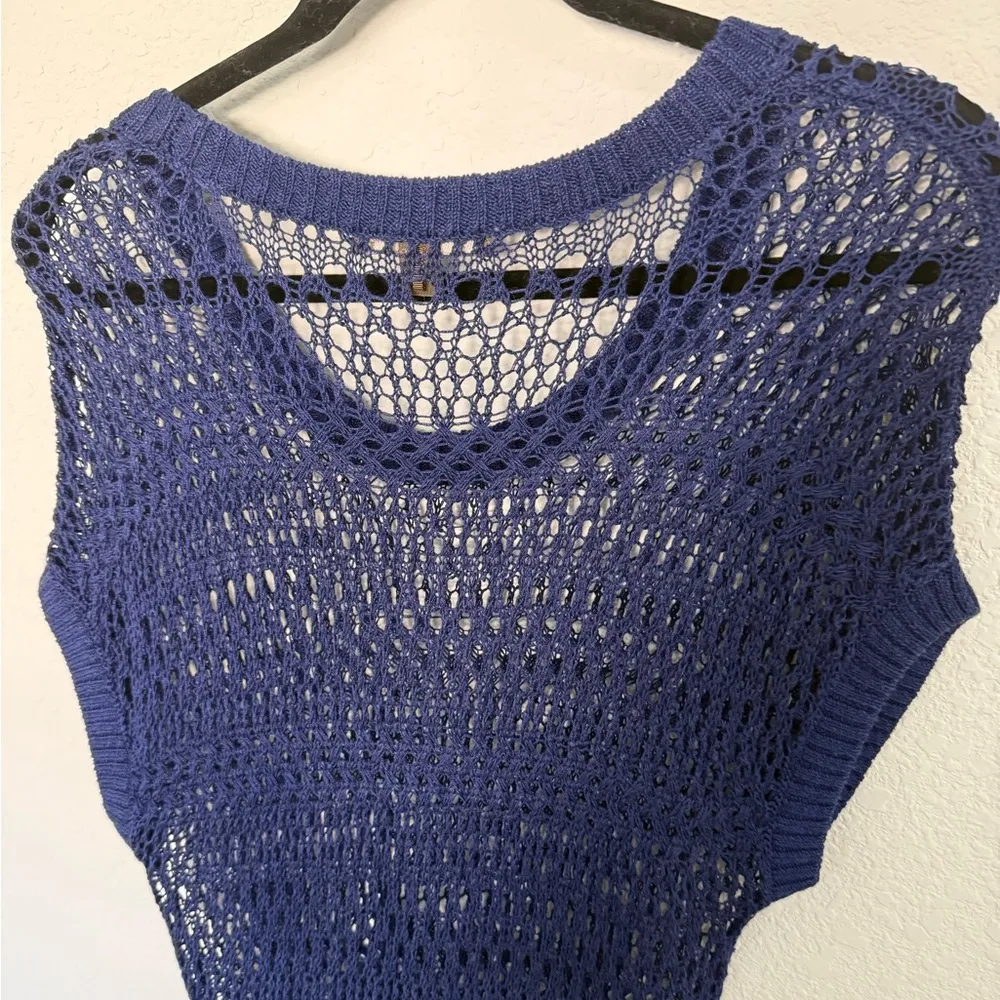 Tommy Bahama Navy Blue Crochet Open Knit Pullover
Sweater Tunic Small - Image 7