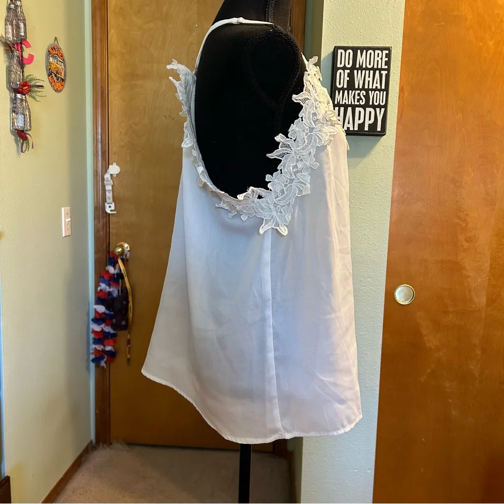 Macaron white camisole tank top floral embellishment racer back size L Size L - Image 2