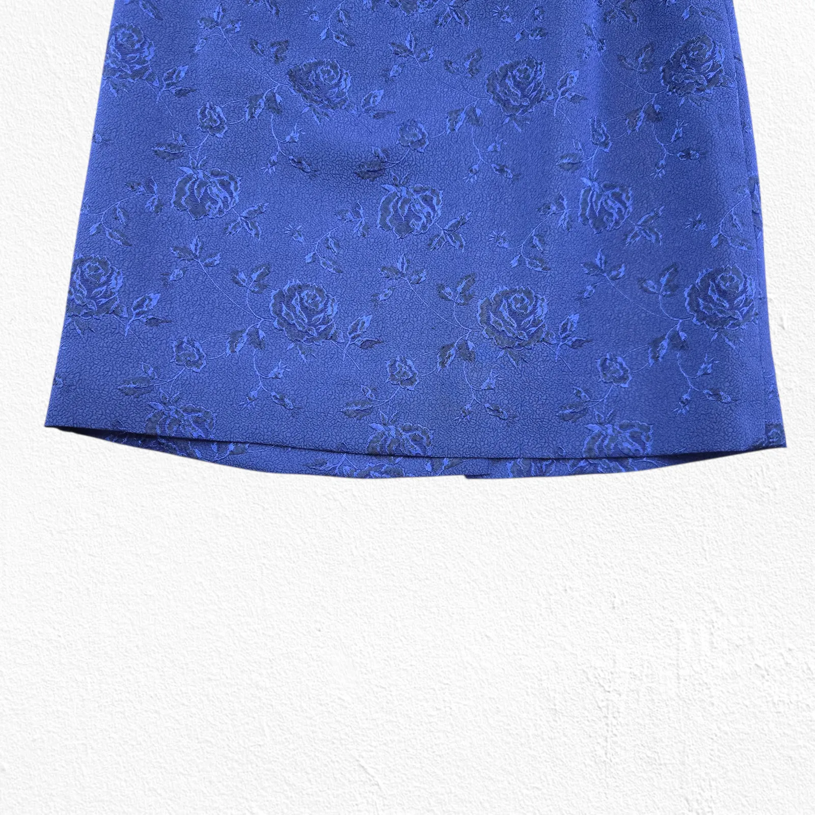 Vintage 80s Royal Blue Jacquard Skirt Suit Floral Formal Skirt Blazer Size 12P - Image 12