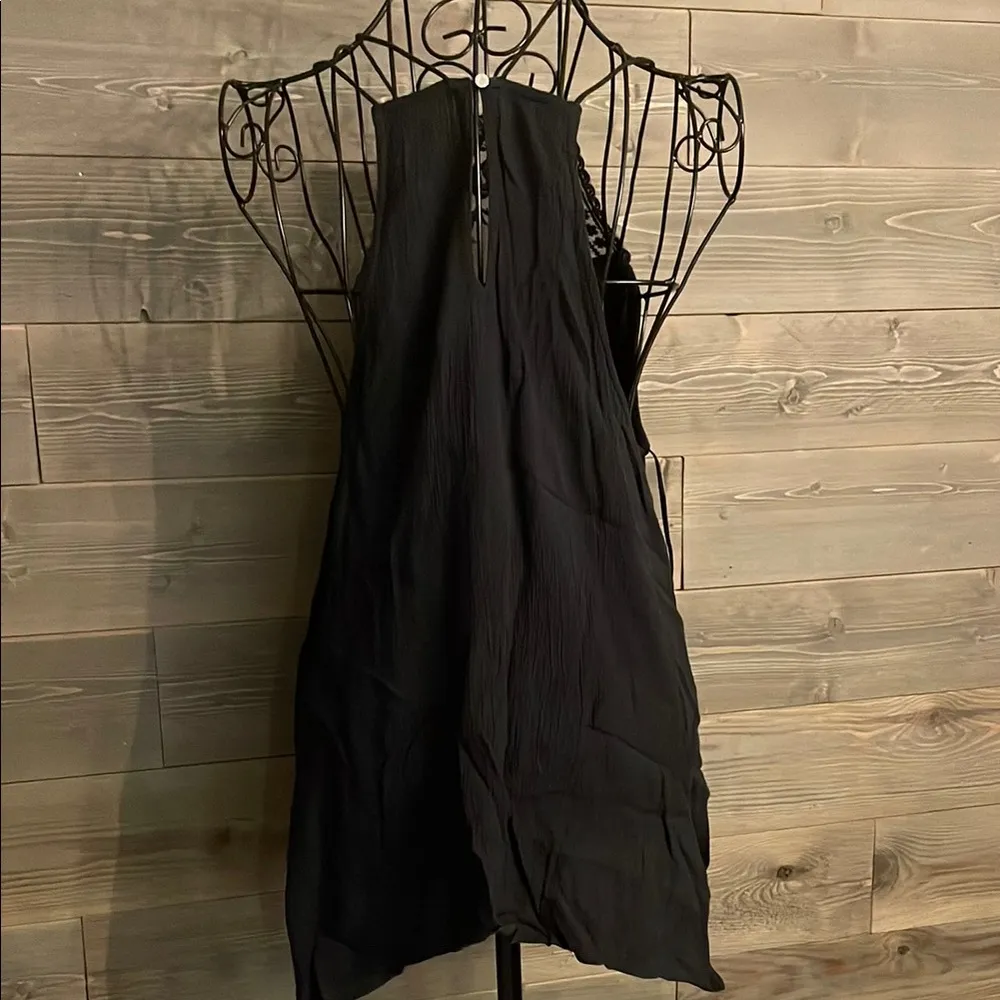 Chic Black Halter Top by Abercrombie and Fitch - Image 3