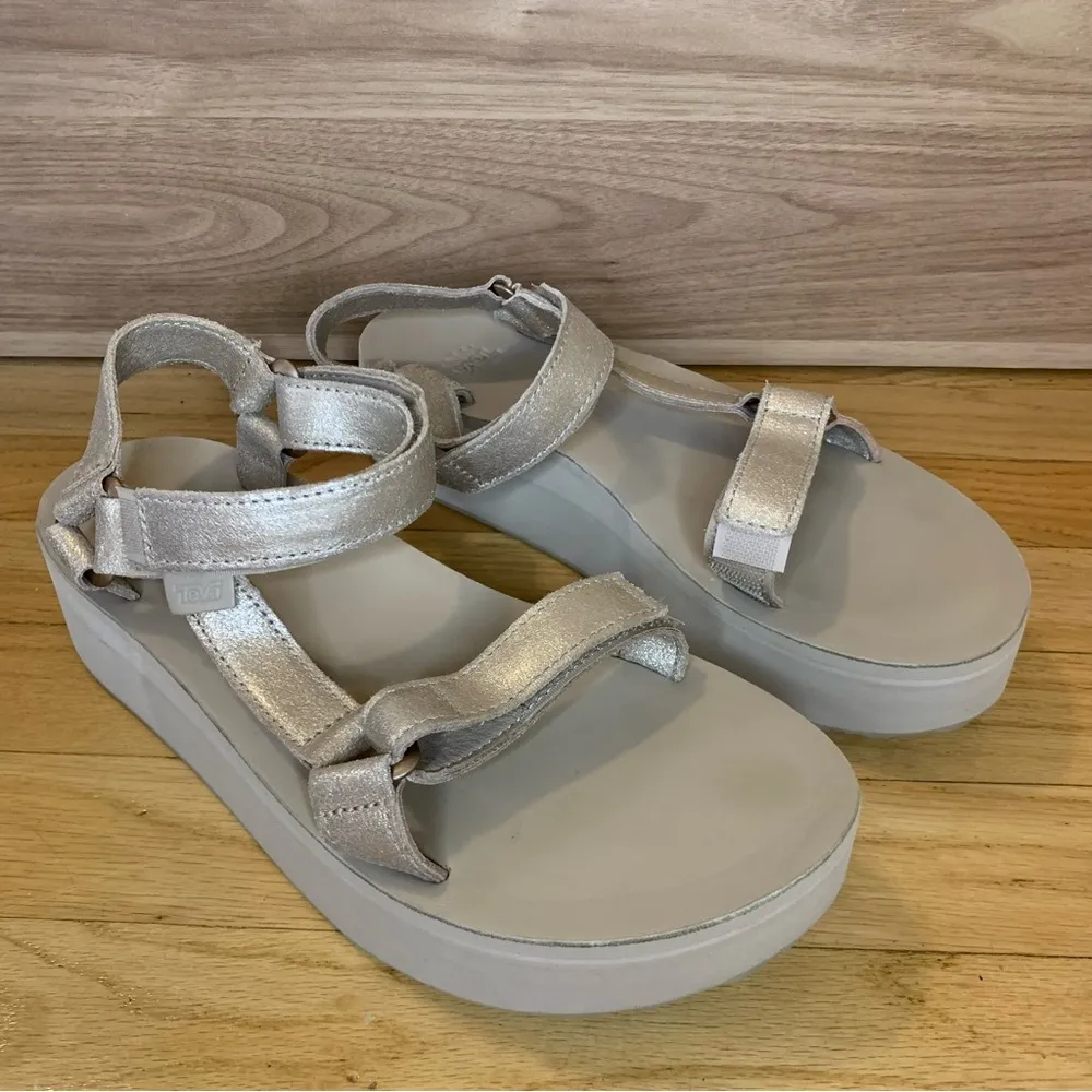 Teva Flatform Universal Leather Gold Sandals - Size 10 - Image 2
