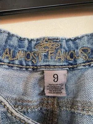 Almost Famous Destressed Patch Jeans Sz.9 - Image 3