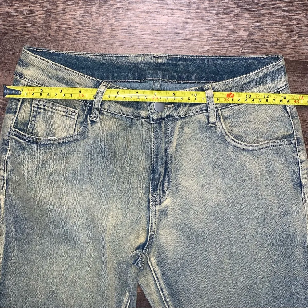 SHEIN Flare Leg Jeans Women’s Size 30 - Image 2