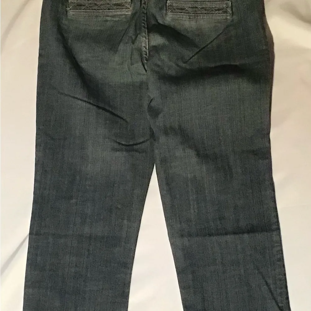 Kut from the Kloth Crop Straight Leg Capri‎ Jeans cuffed back pockets size 8 - Image 5