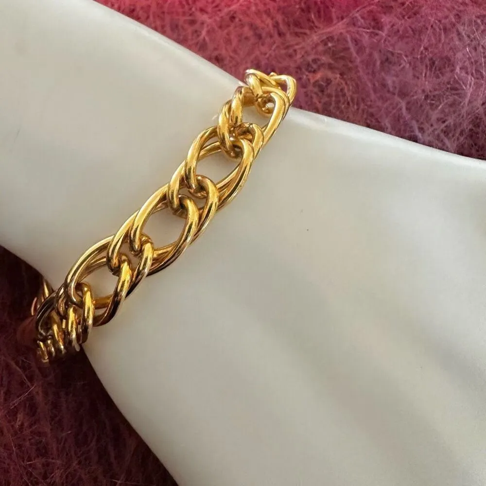 Gold tone chain link bracelet - Image 2