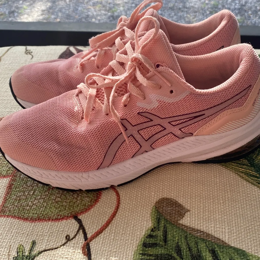 ASICS Women's Athletic Shoes in Soft Pink - Image 7