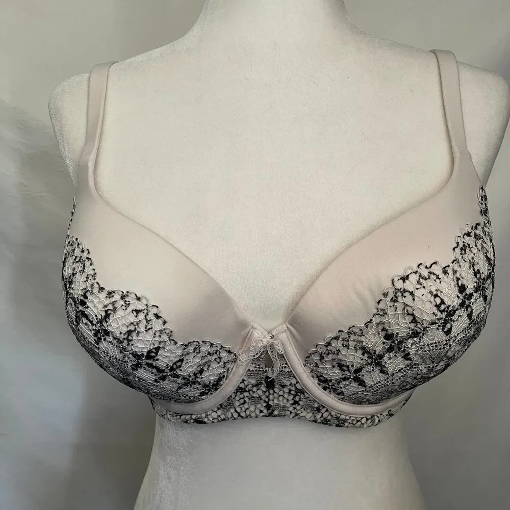 Victoria Secret Body by Victoria Bra Size 34DDD Lined Demi Double Cream Lace - Image 85