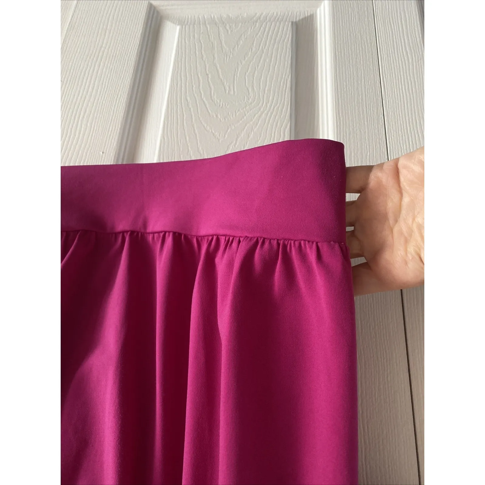 Express Womens Small Fuscia Pink Round Neck Top Going Out Corp Clean Girl Fem - Image 4