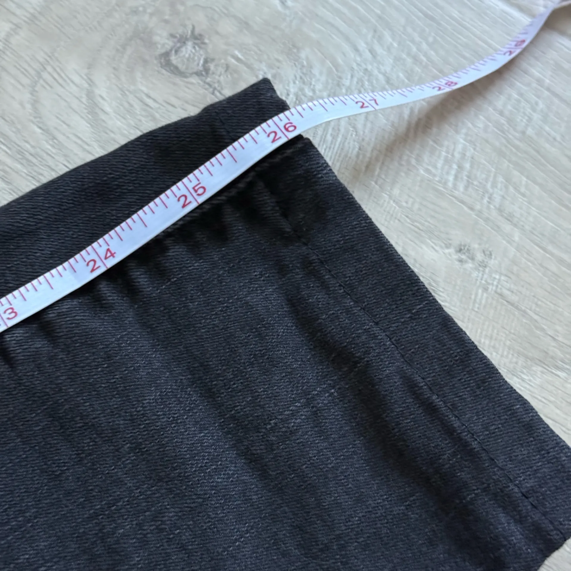 Madewell Maternity Over-the-Belly Skinny Jeans in Black Sea | Faded Grey | 27 - Image 10