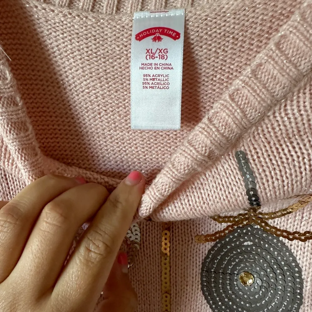 Pink Christmas sweater Size XL - Image 2