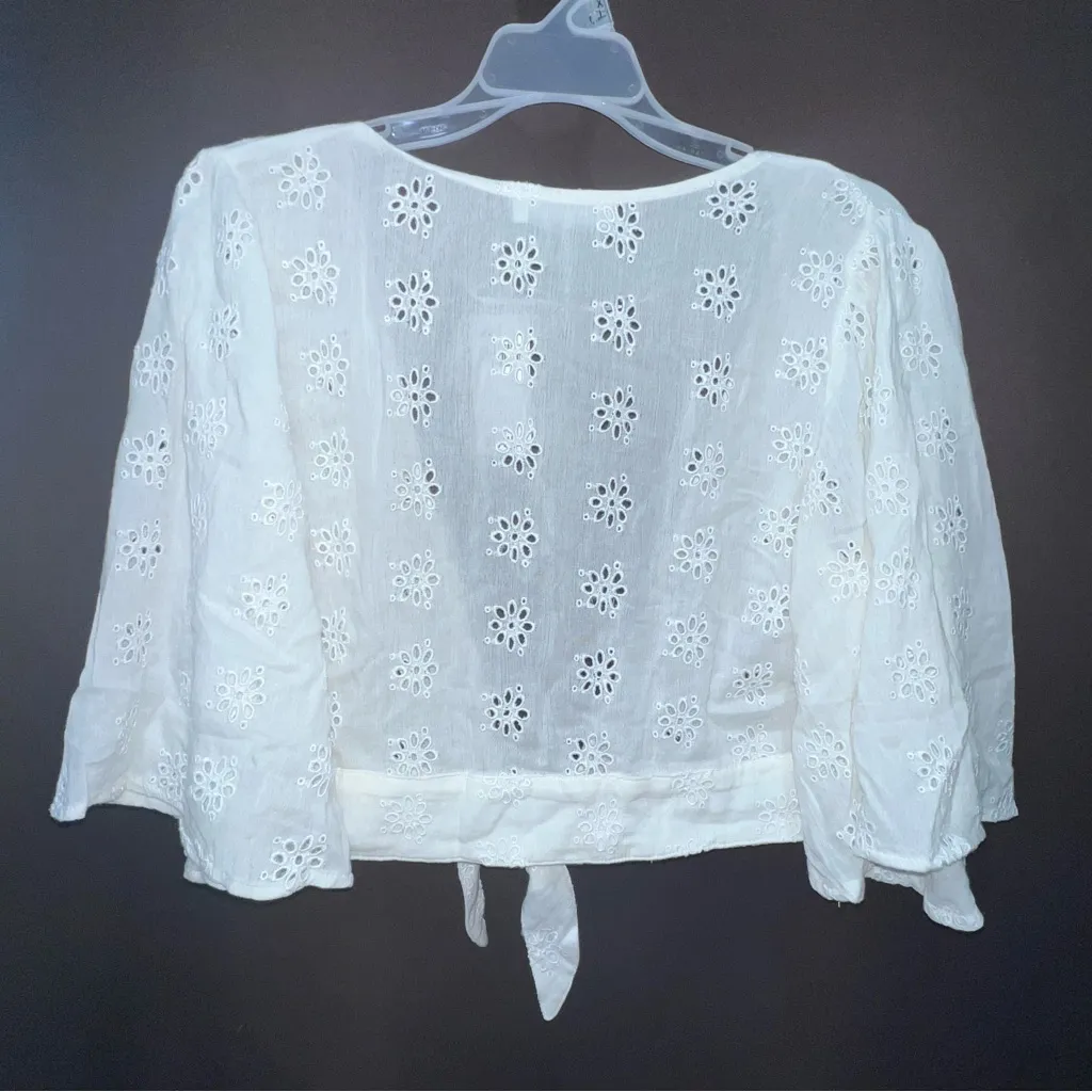 Hollister White Lace Detail Cardigan, Size M - NWT - Image 3