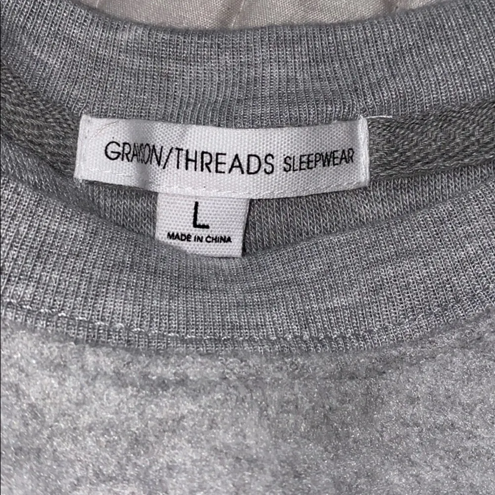 TOP ONLY Grayson/Threads Santa sleepwear sweater - Image 3