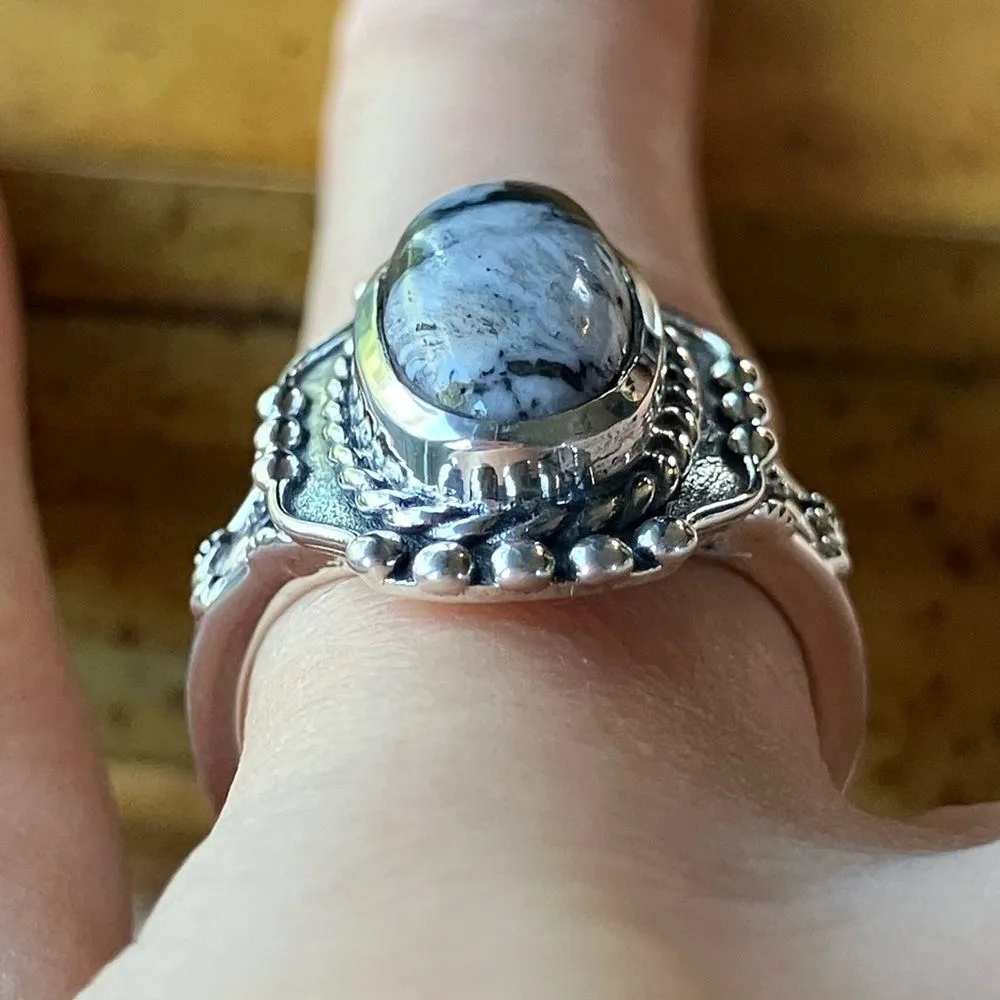 White Buffalo Sterling Silver Ring Size 7 Black - Image 2