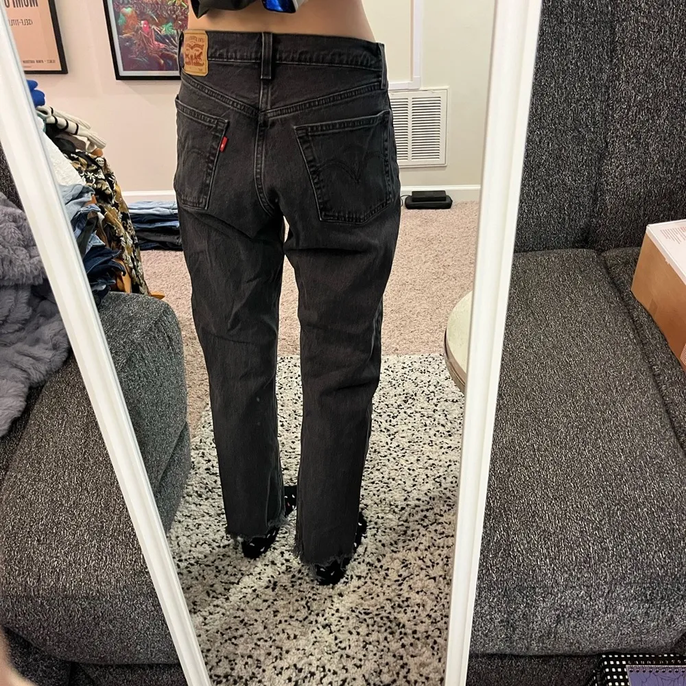Levi’s 501s Straight Women's Black Jeans - Image 2