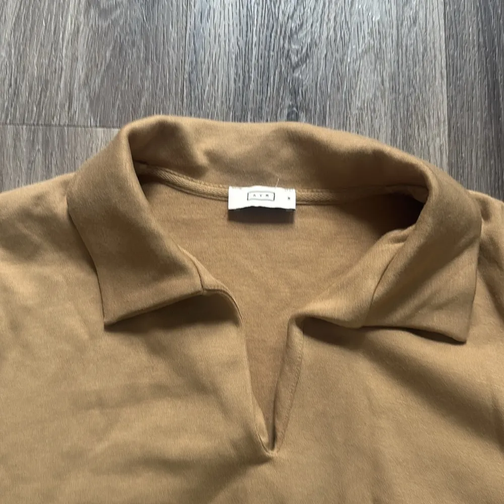 AYR Tan Sweater Small Casual Collared Boxy Cropped oversized - Image 4