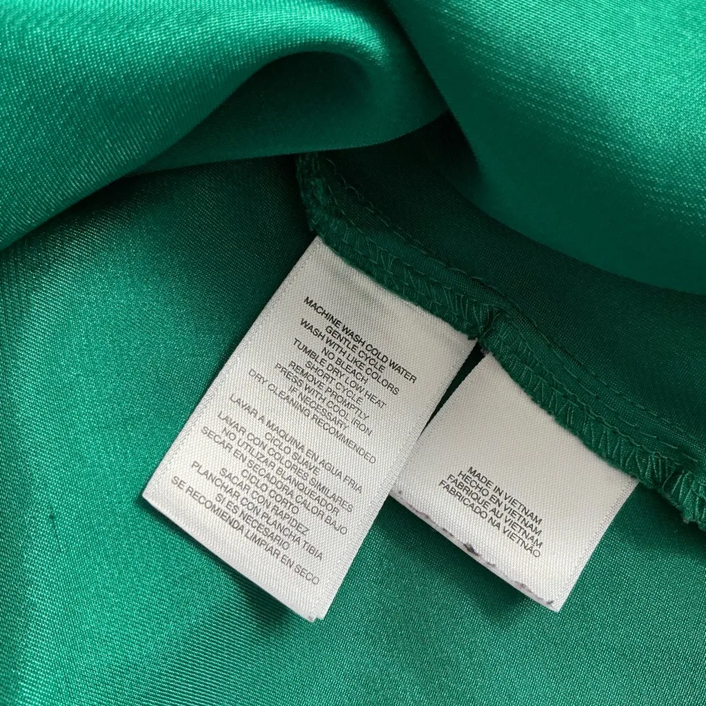 Beautiful dressy blouse🌹 - Image 10