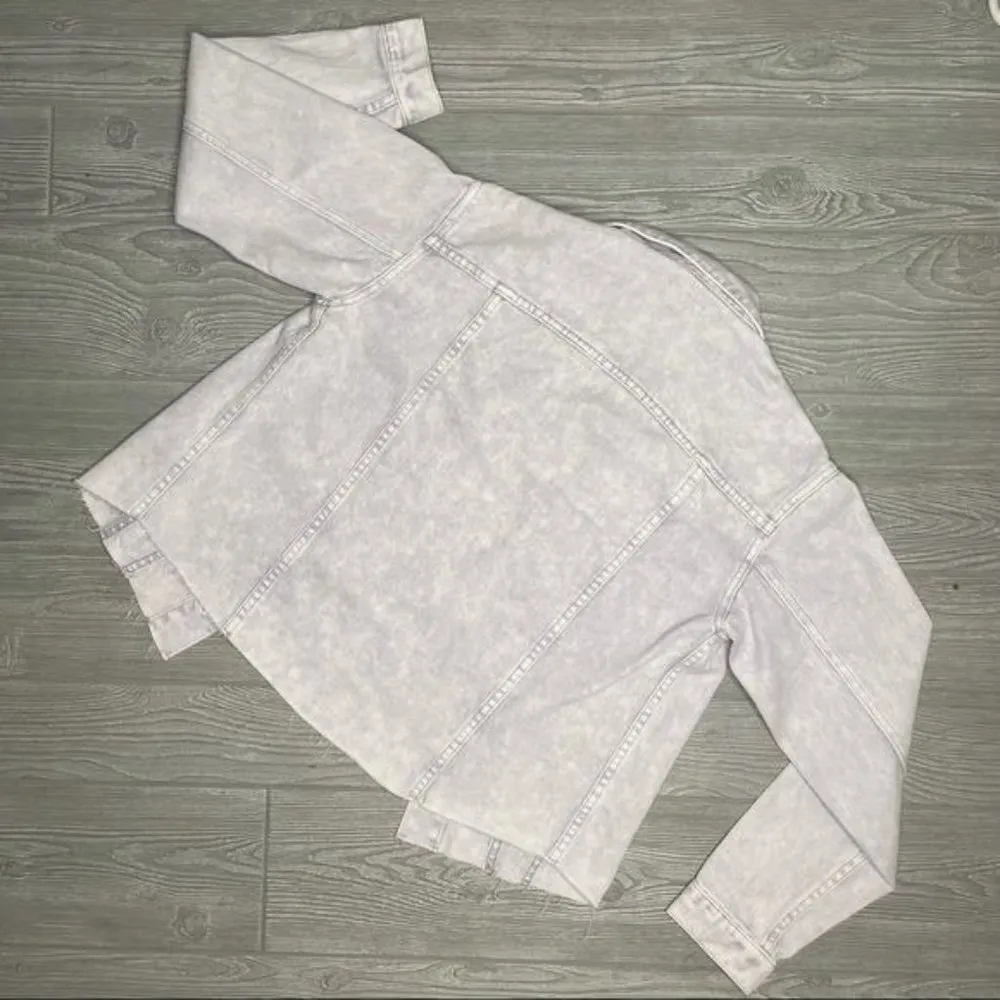 Nwot Wishlist small denim cotton jean jacket light wash purple tint w/ buttons s - Image 2